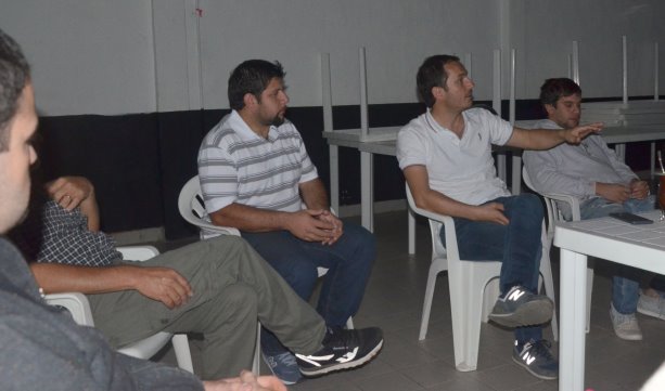 Abella se reunió con vecinos de Las Acacias para dialogar sobre obras y trabajos