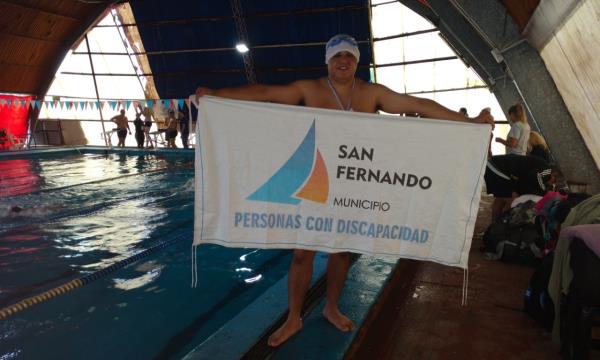 San Fernando obtuvo una medalla de Oro en el Nacional de Natación Adaptada