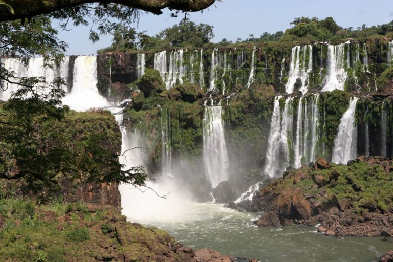 ALERTA EN MISIONES: INUNDACIONES POR LA CRECIDA DE LOS RÍOS IGUAZÚ Y URUGUAY