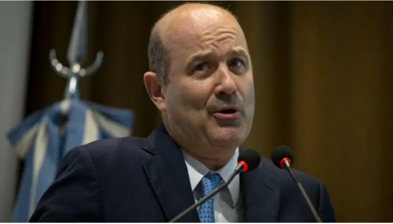 EL GOBIERNO DIO DE BAJA MÁS DE 900 SERVICIOS QUE PRESTABA EL INTI Y STURZENEGGER DIO DETALLES