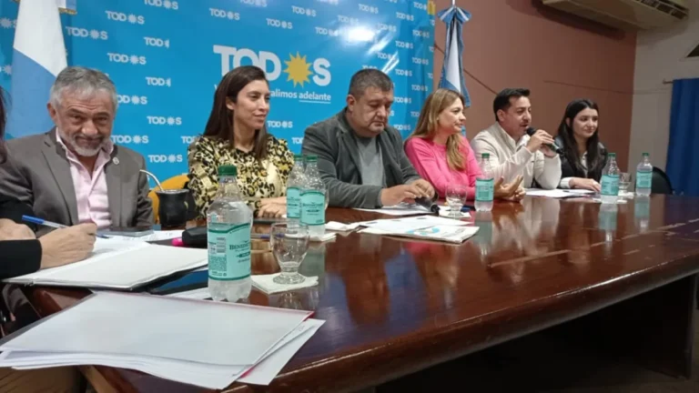 EL MODELO ELECTORAL DE QUINTELA: CÓMO LA RIOJA INTENTA SER LA RECETA PARA SALVAR AL PJ FRAGMENTADO DEL PAÍS