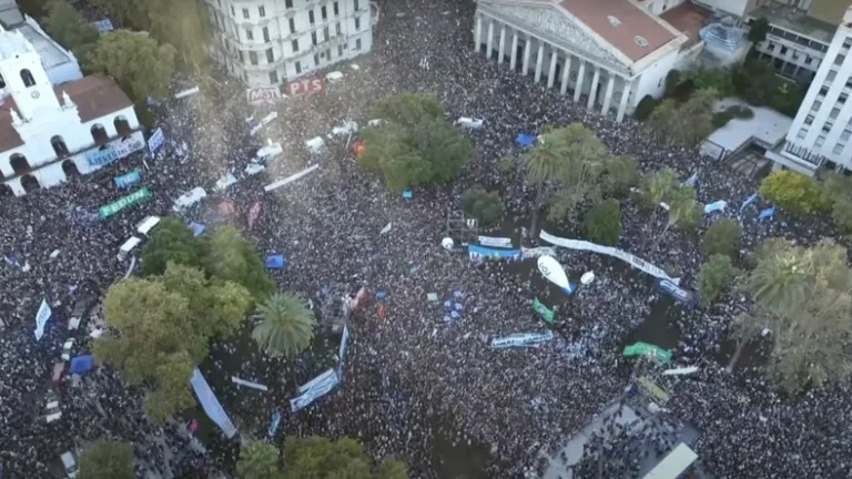 EL GOBIERNO MINIMIZÓ LA MARCHA UNIVERSITARIA Y ASEGURÓ QUE ESTUVO IMPULSADA POR EL APARATO DE LA OPOSICIÓN