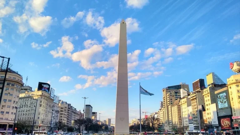 UNA ARGENTINA TRISTE Y VIOLENTA