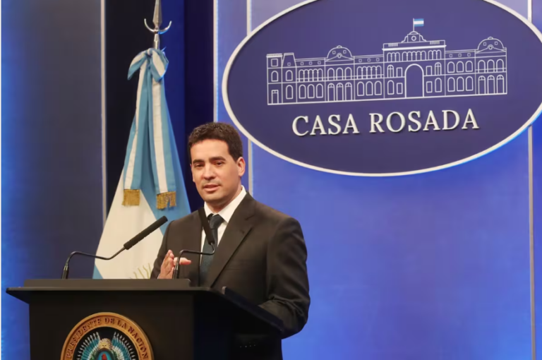 EL GOBIERNO ADMITE QUE USA FONDOS QUE POR LEY SOLO DEBEN DESTINARSE A LAS RUTAS NACIONALES PARA “LOGRAR EL EQUILIBRIO FISCAL”