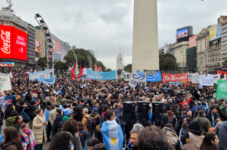 LOS RECORTES PRESUPUESTARIOS Y LAS DEMORAS DEJAN A CIENTOS DE INVESTIGADORES POSTDOCTORALES ARGENTINOS EN LA INCERTIDUMBRE