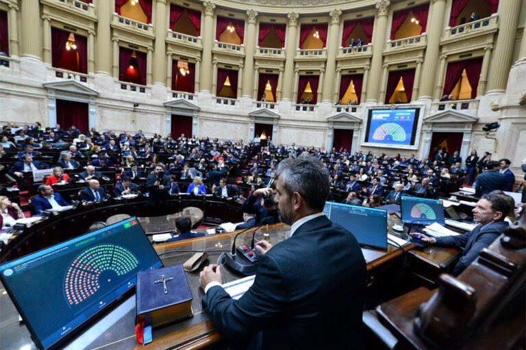 LA OPOSICIÓN NO CONSIGUIÓ EL QUÓRUM Y SE CAYÓ LA SESIÓN EN DIPUTADOS PARA VOLTEAR EL DNU 70/23